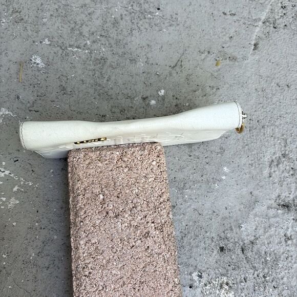 Chloe zip around wallet - Picture 5 of 12